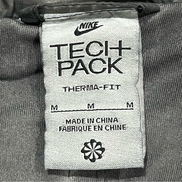 Nike Tech Pack Anthracite Parka Jacket Men’s Size M DV9990-060 RETAILS 300 - Picture 11 of 16
